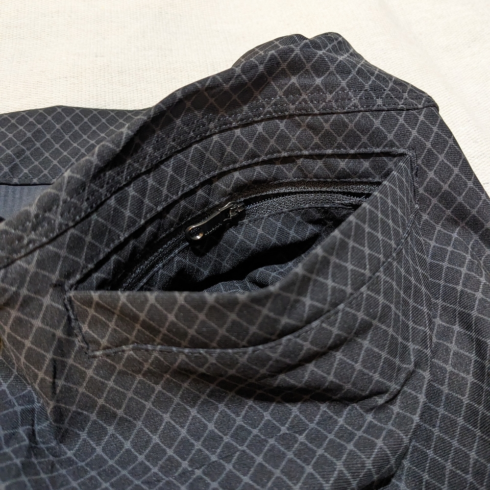 2 for $50! Printed Lululemon Shorts men's 30 - Picture 9 of 10
